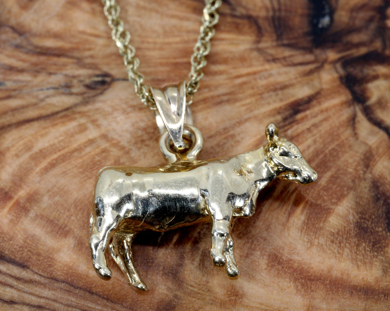 Show Heifer Necklace for her with a 14kt Solid Gold Heifer