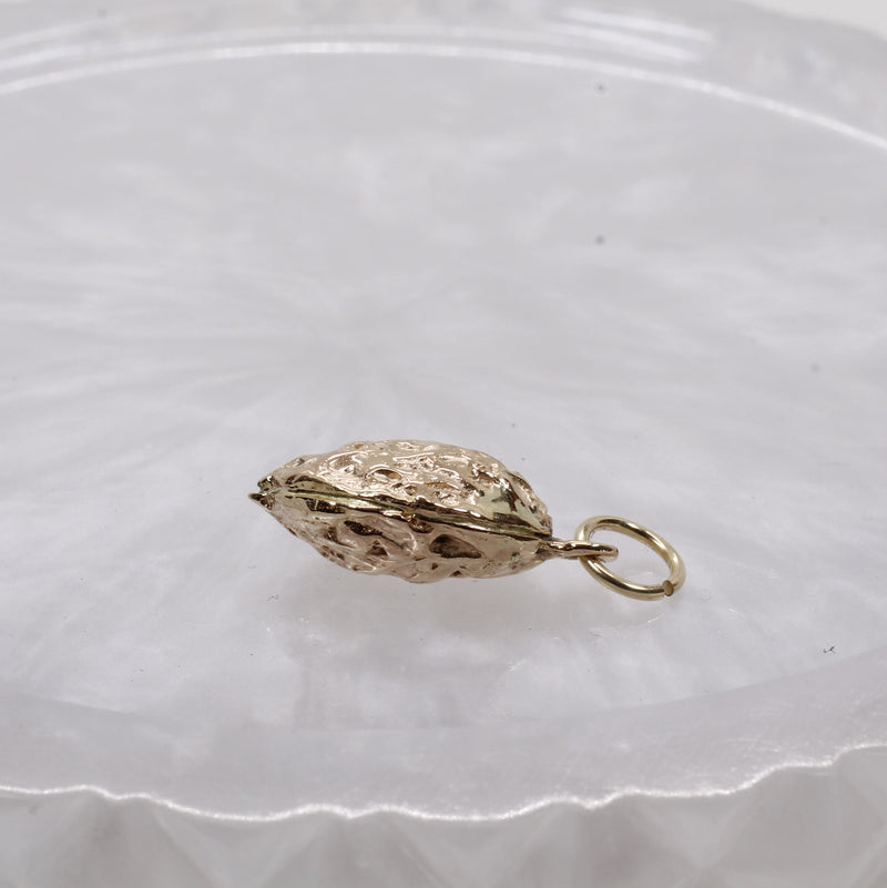 Agrijewelry has coton boll jewelry for the cotton farmer's wife
