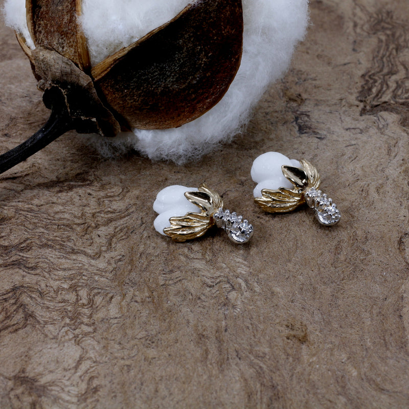 Agrijewelry has coton boll jewelry for the cotton farmer's wife