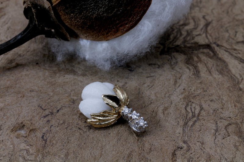 Agrijewelry has coton boll jewelry for the cotton farmer's wife