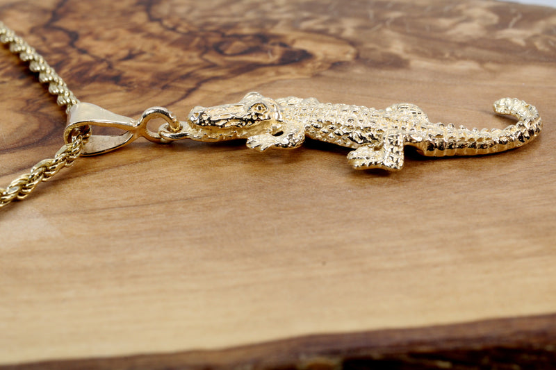 Extra Large Gold Alligator Necklace in 14kt Gold with Rope Chain