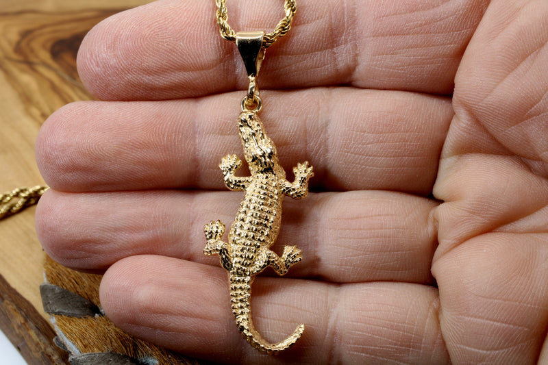 Extra Large Gold Alligator Necklace in 14kt Gold with Rope Chain