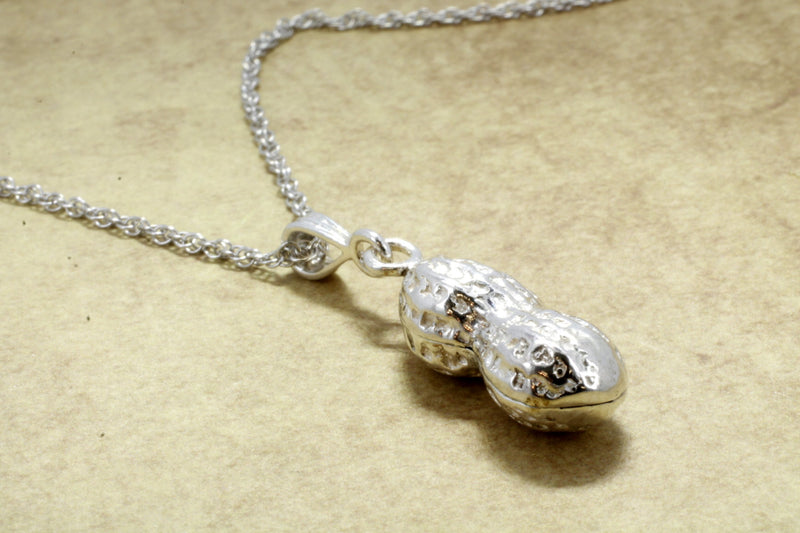 Agrijewelry has coton boll jewelry for the cotton farmer's wife