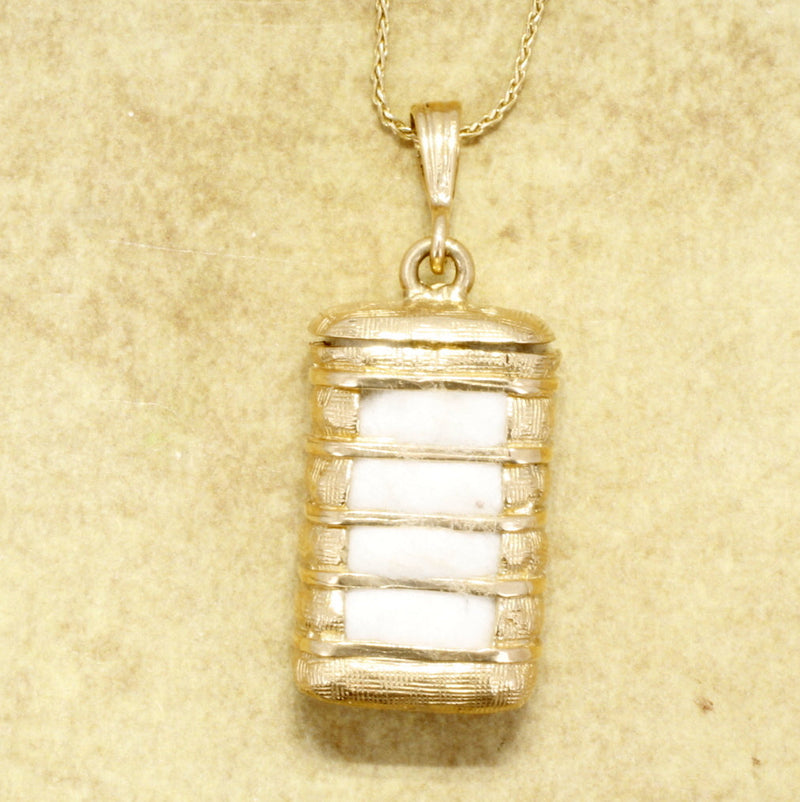 Agrijewelry has coton boll jewelry for the cotton farmer's wife