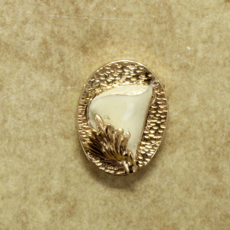 Agrijewelry has coton boll jewelry for the cotton farmer's wife