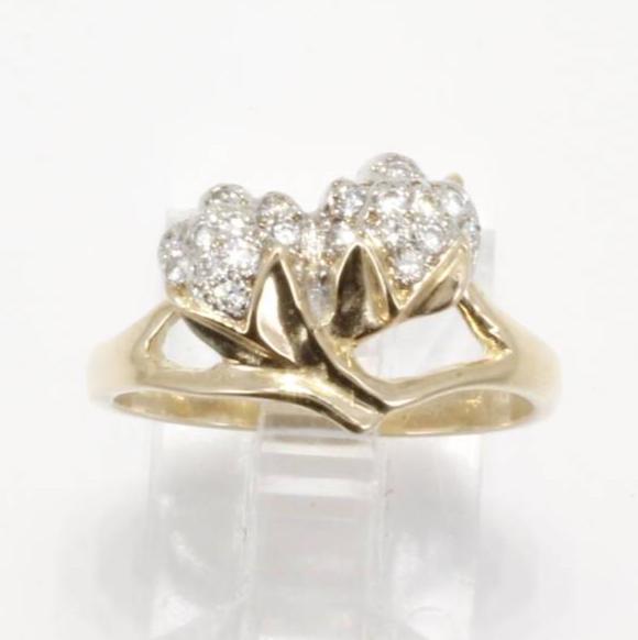 Agrijewelry has coton boll jewelry for the cotton farmer's wife
