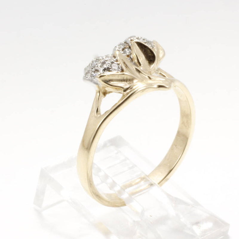 Agrijewelry has coton boll jewelry for the cotton farmer's wife