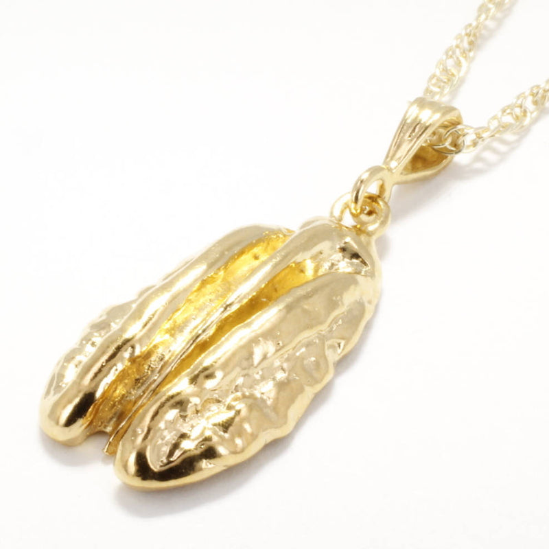 Agrijewelry has coton boll jewelry for the cotton farmer's wife