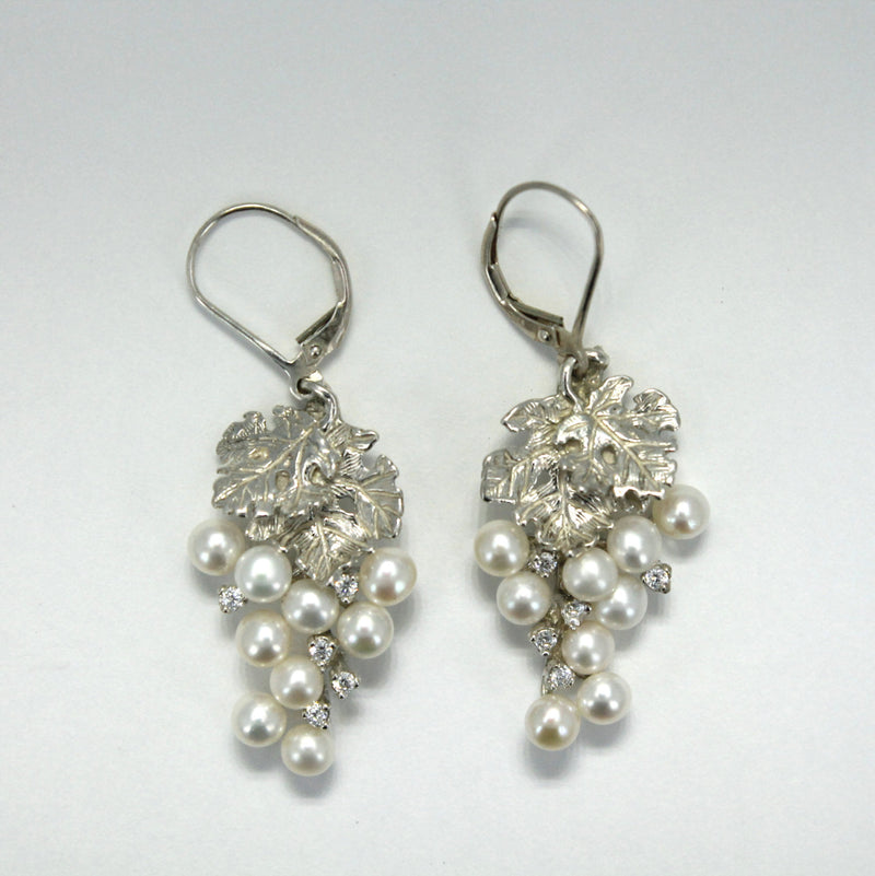 Agrijewelry has coton boll jewelry for the cotton farmer's wife