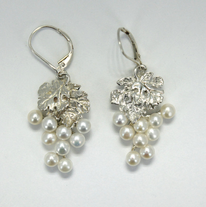 Agrijewelry has coton boll jewelry for the cotton farmer's wife