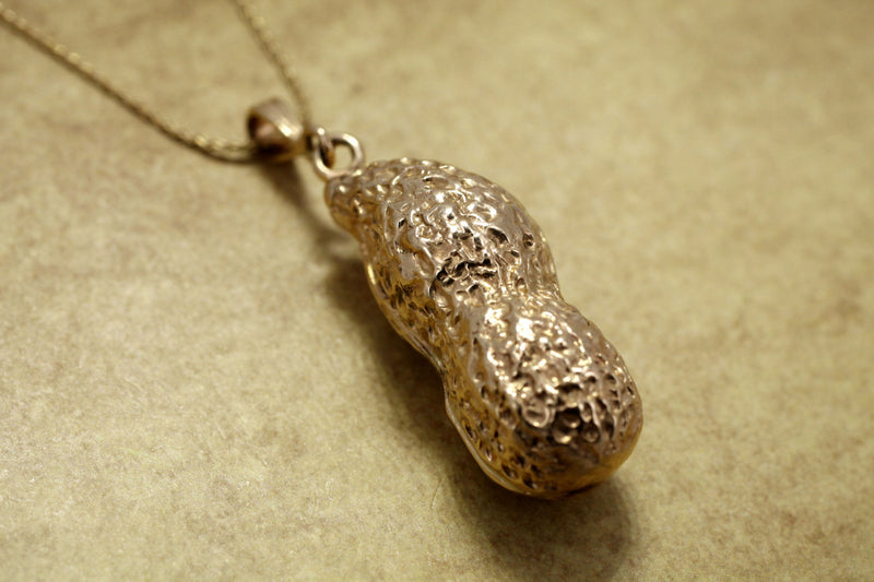 Agrijewelry has coton boll jewelry for the cotton farmer's wife