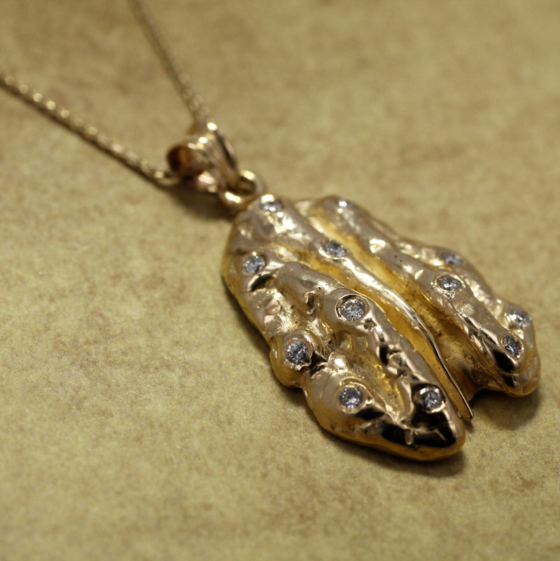 Agrijewelry has coton boll jewelry for the cotton farmer's wife