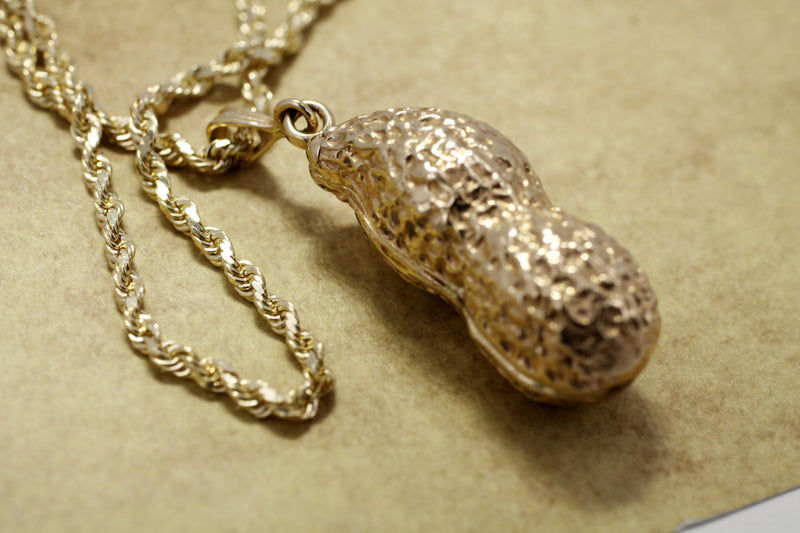 Agrijewelry has coton boll jewelry for the cotton farmer's wife