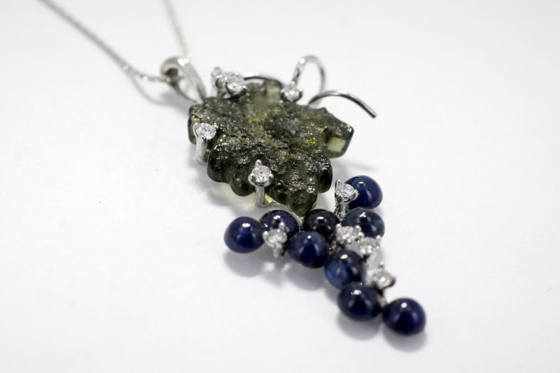 Agrijewelry has coton boll jewelry for the cotton farmer's wife