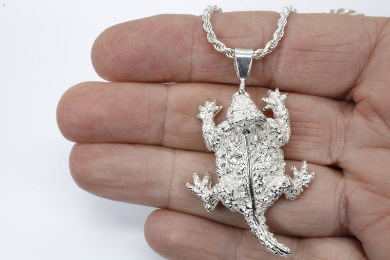 Agrijewelry has coton boll jewelry for the cotton farmer's wife