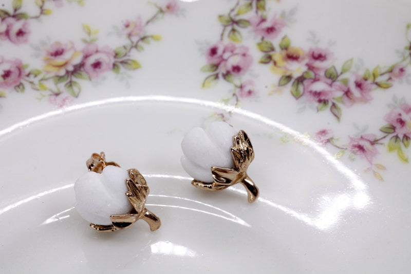 Agrijewelry has coton boll jewelry for the cotton farmer's wife