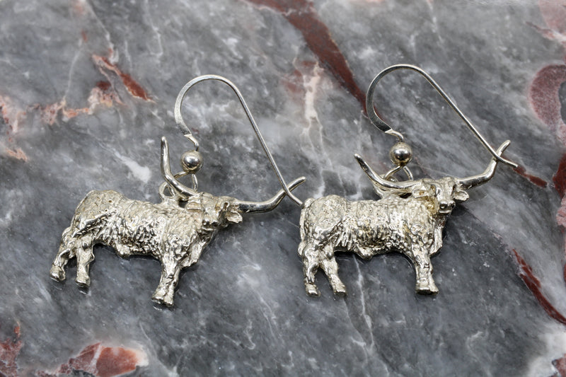 Texas Longhorn Set of Necklace and Earrings with medium 2-d Longhorns