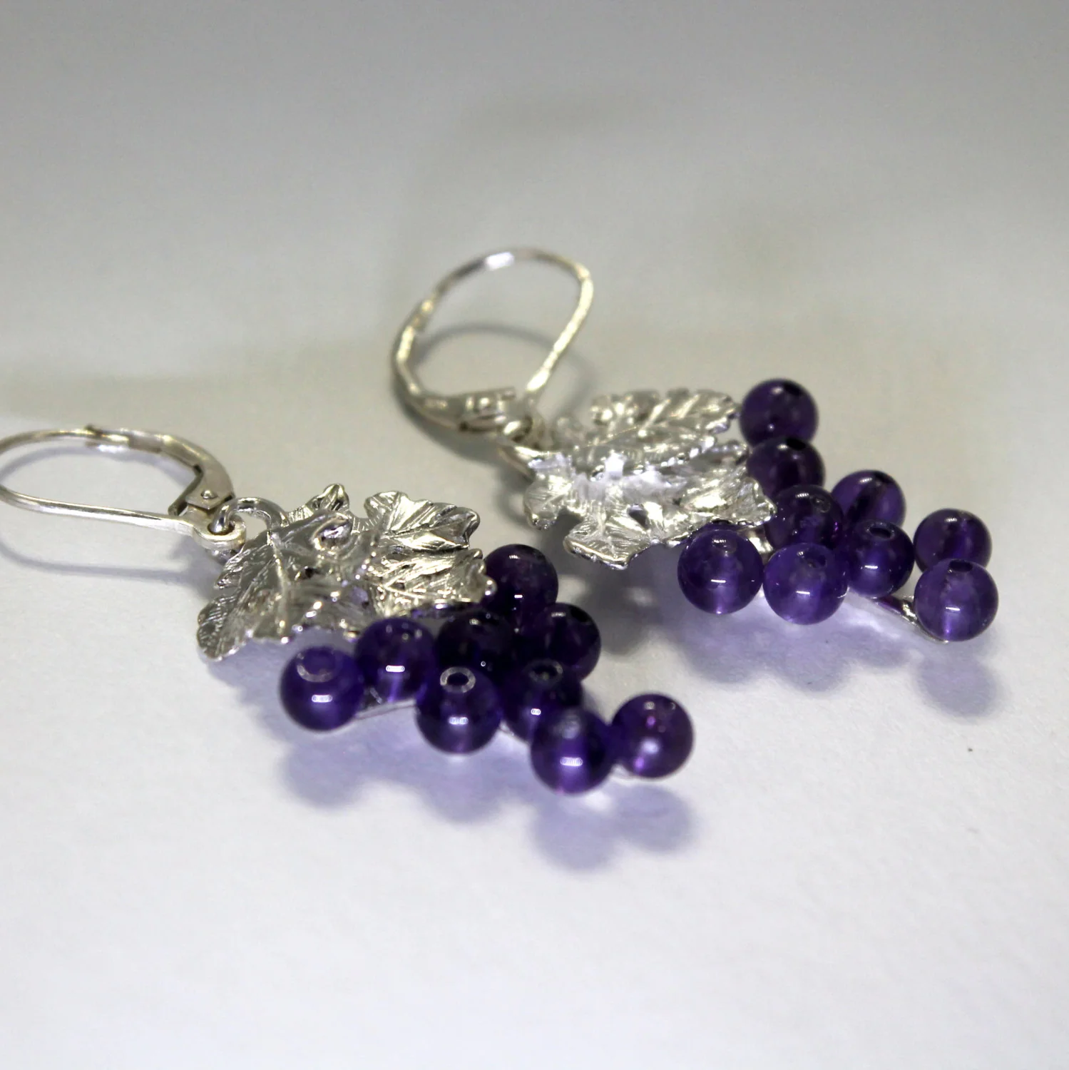 How many amethyst gemstones are in the earrings?