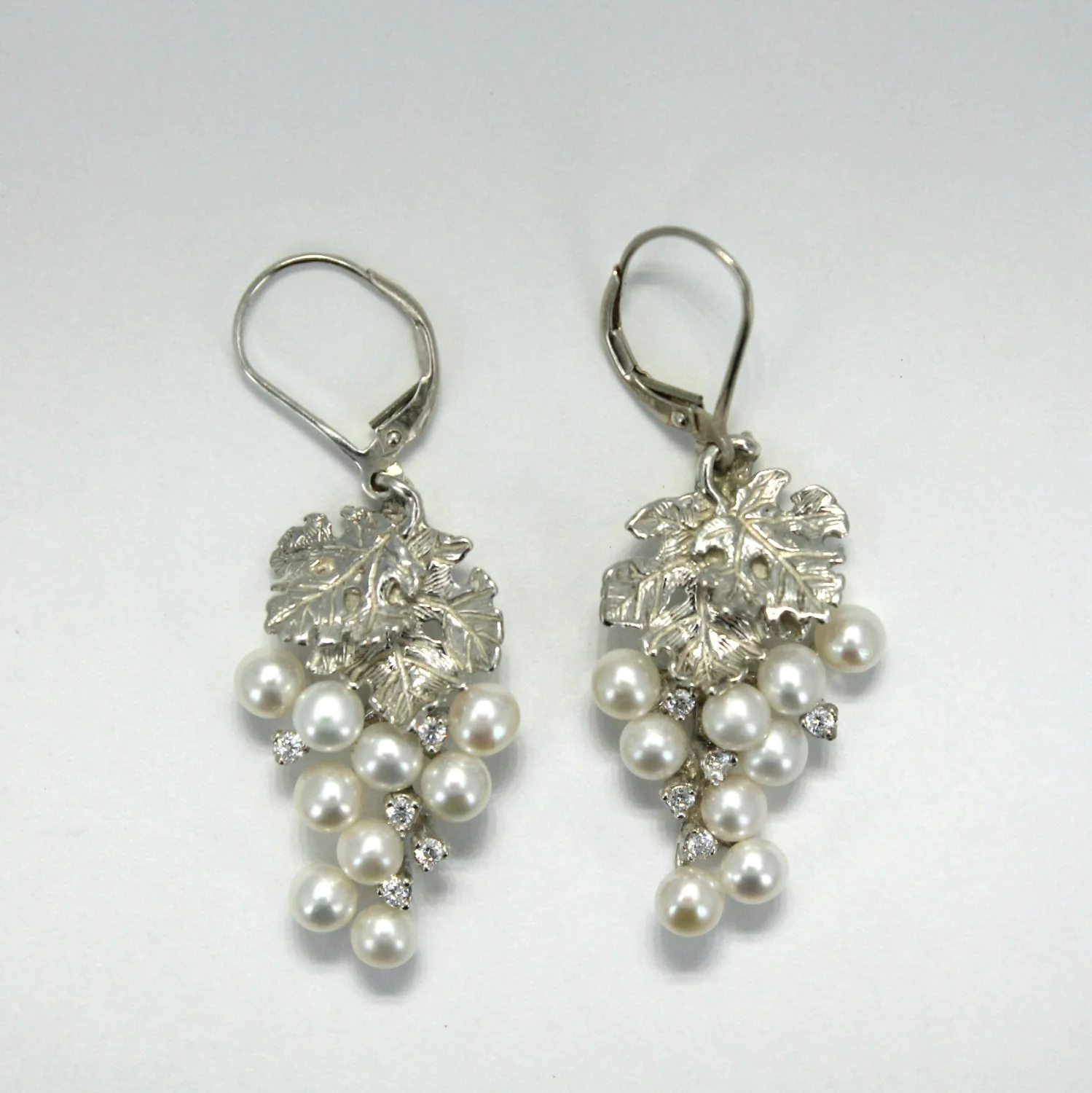 What is the size of the pearls in the earrings?