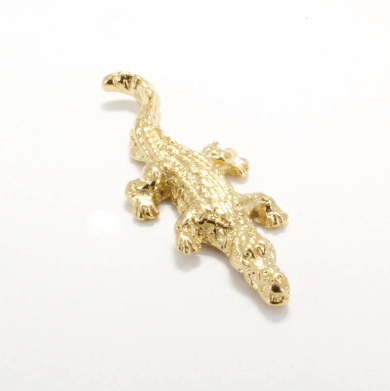What are the dimensions of the brooch?
