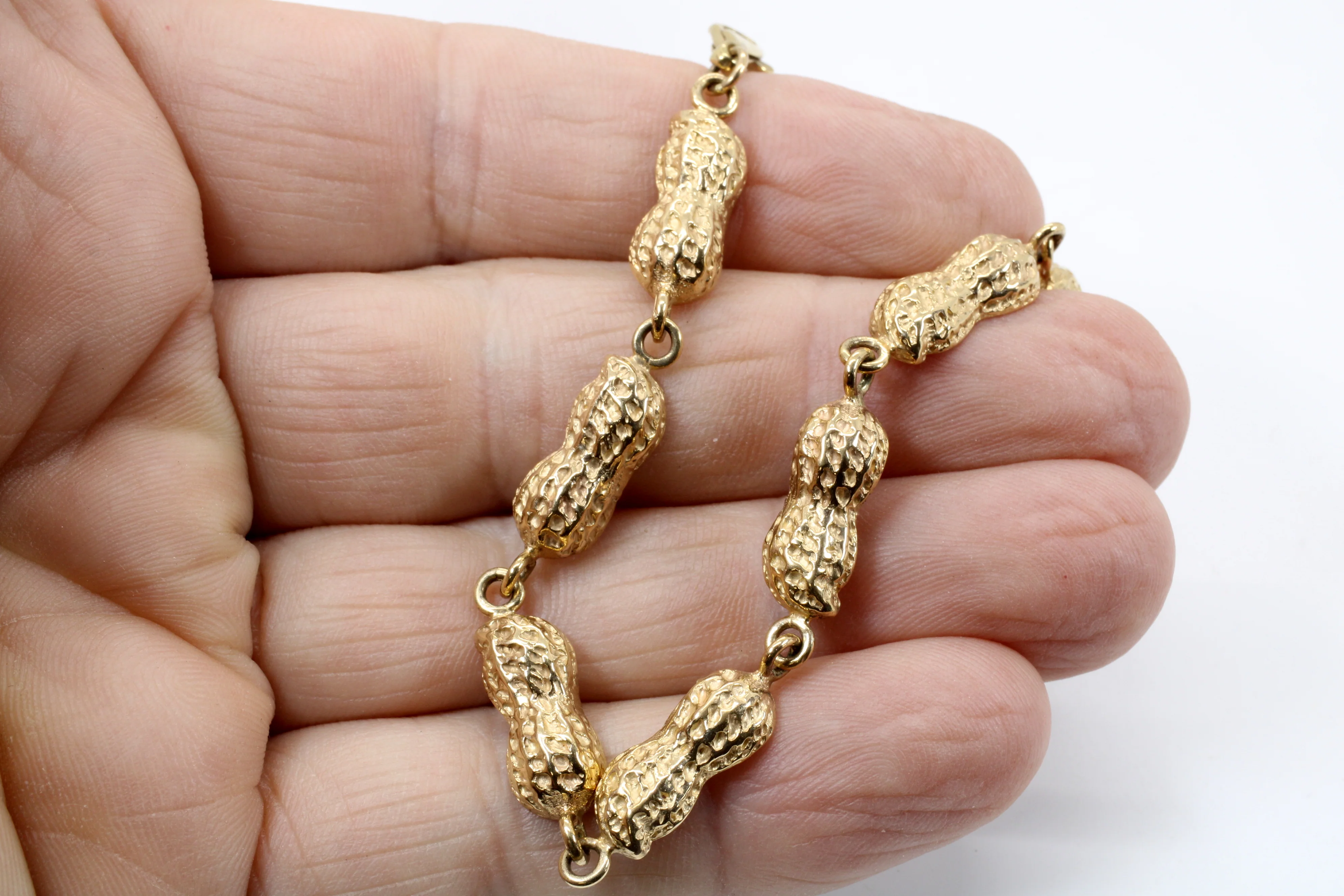 What is the weight of the bracelet?