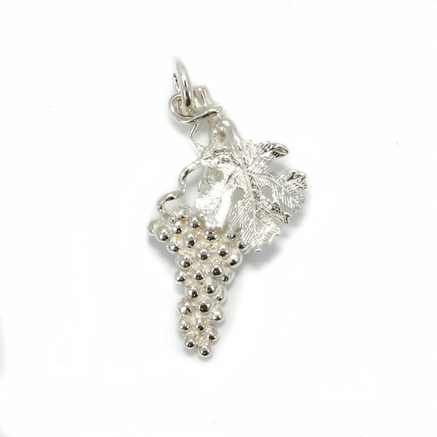 How much is 925 sterling silver worth?