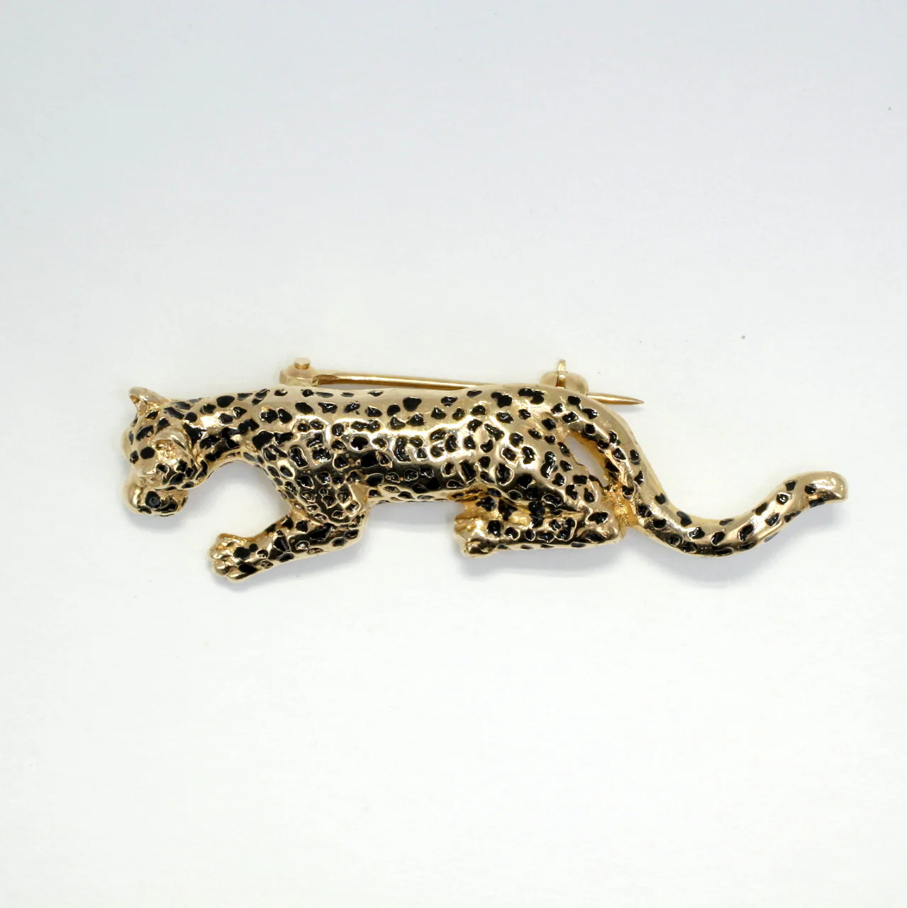 What are the dimensions of the leopard brooch?