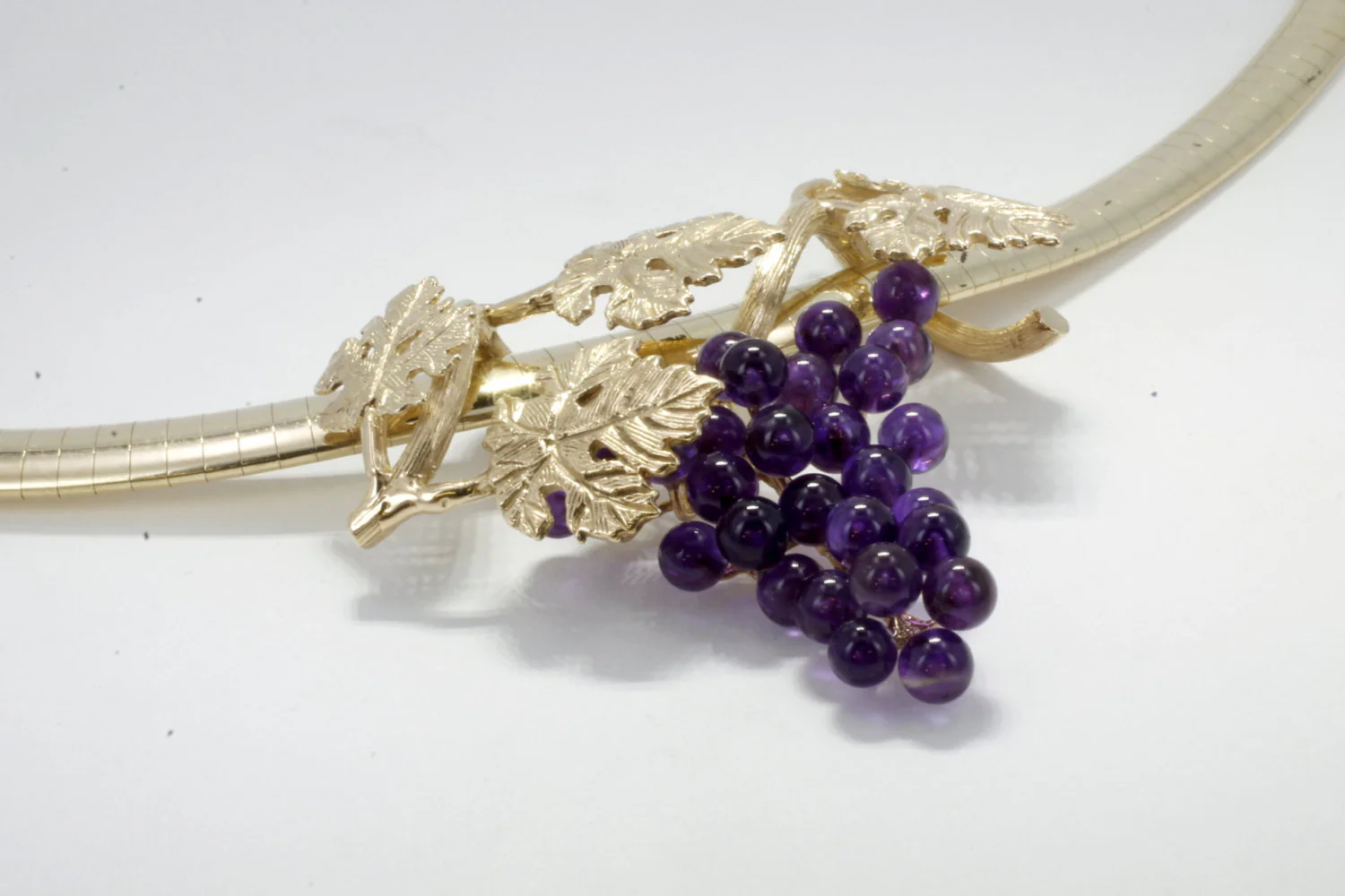What is the rarest color of amethyst?