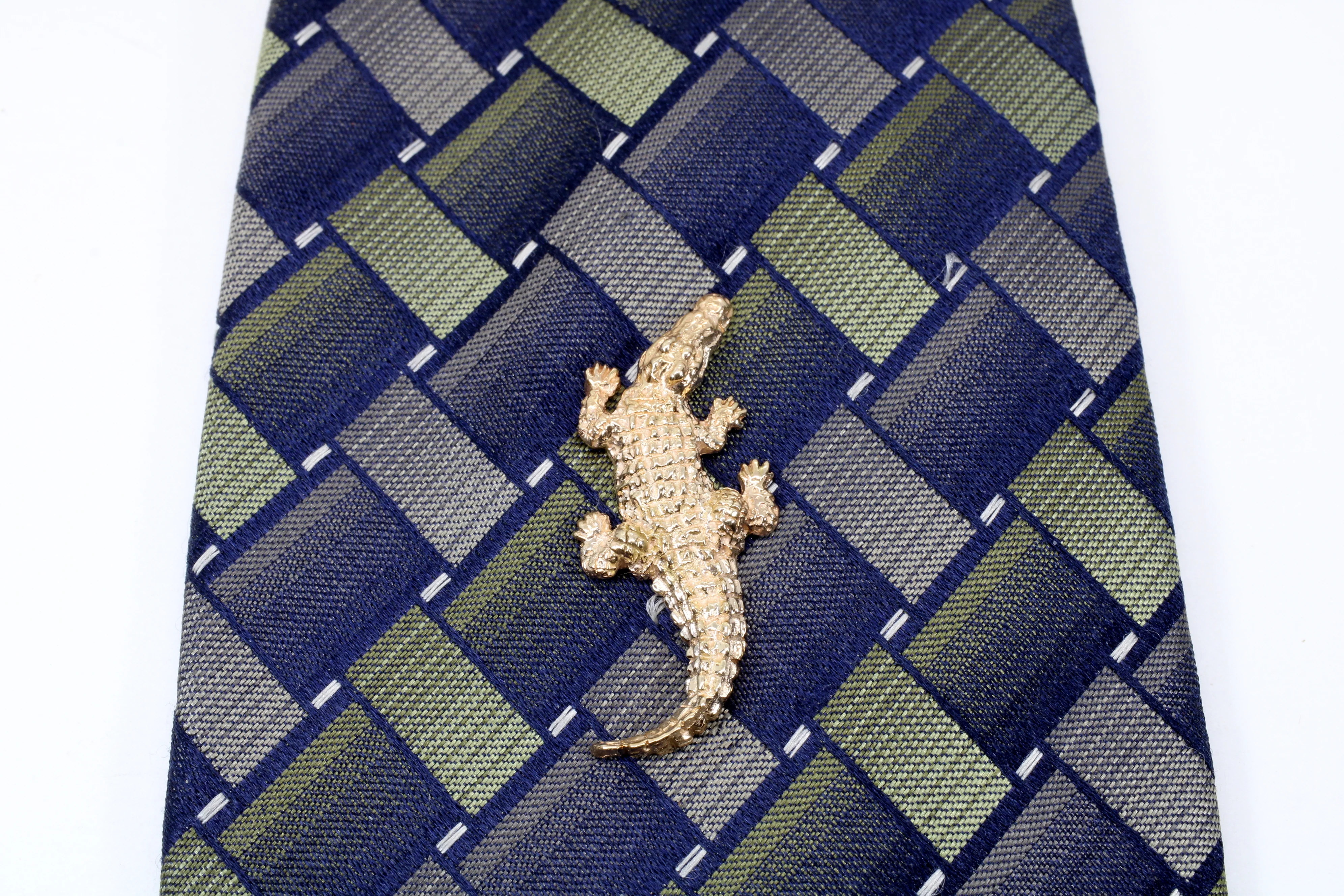 Large Alligator Tie Tack or Brooch in Solid 14kt Yellow Gold Questions & Answers