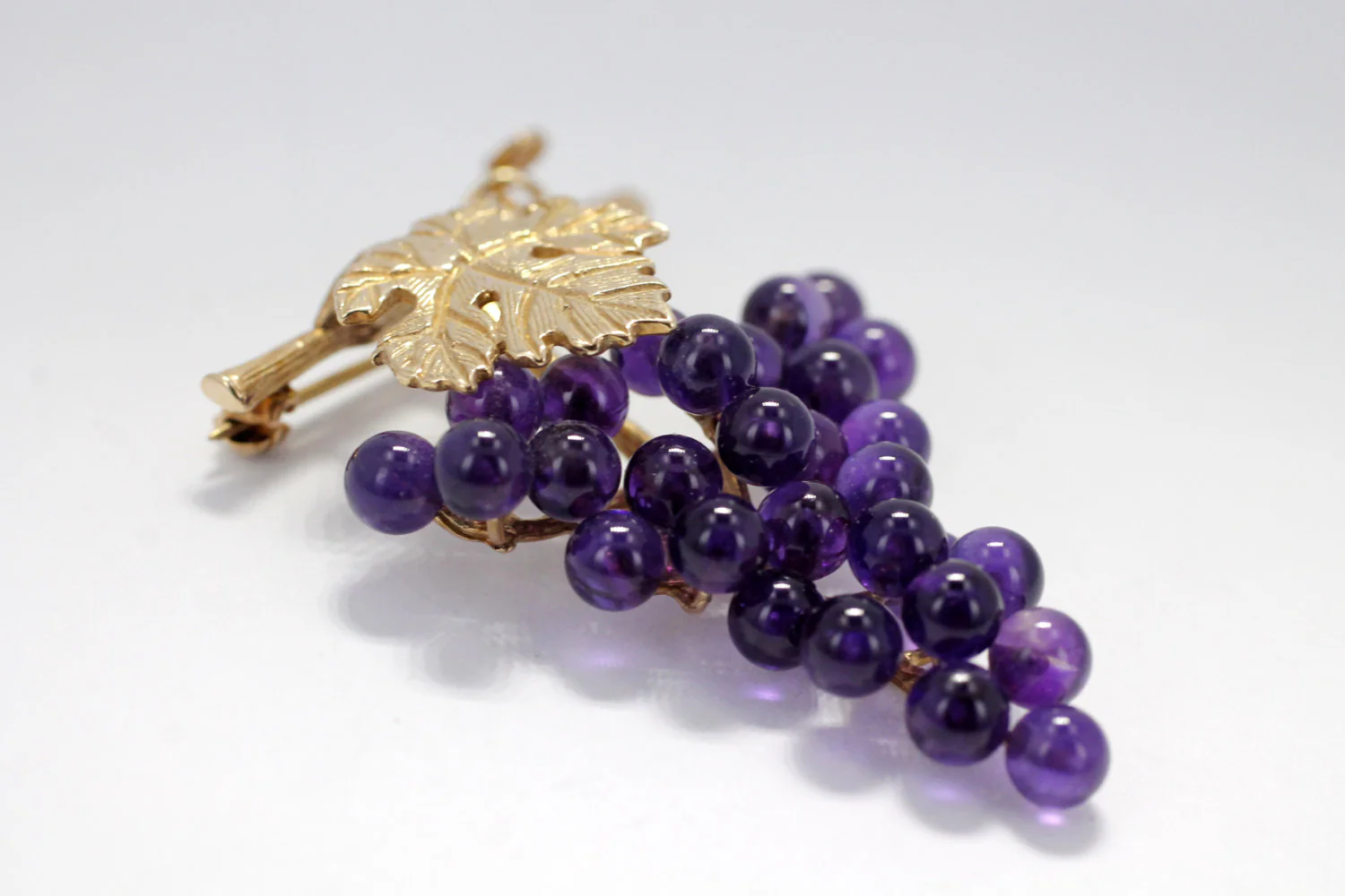 Is there a custom design service available for this type of jewelry?