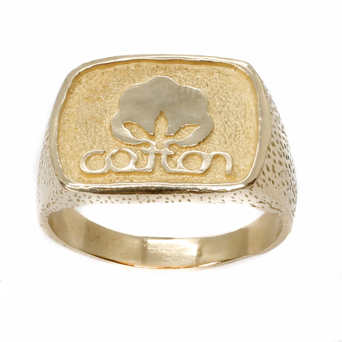 What is the width of the top of the ring?