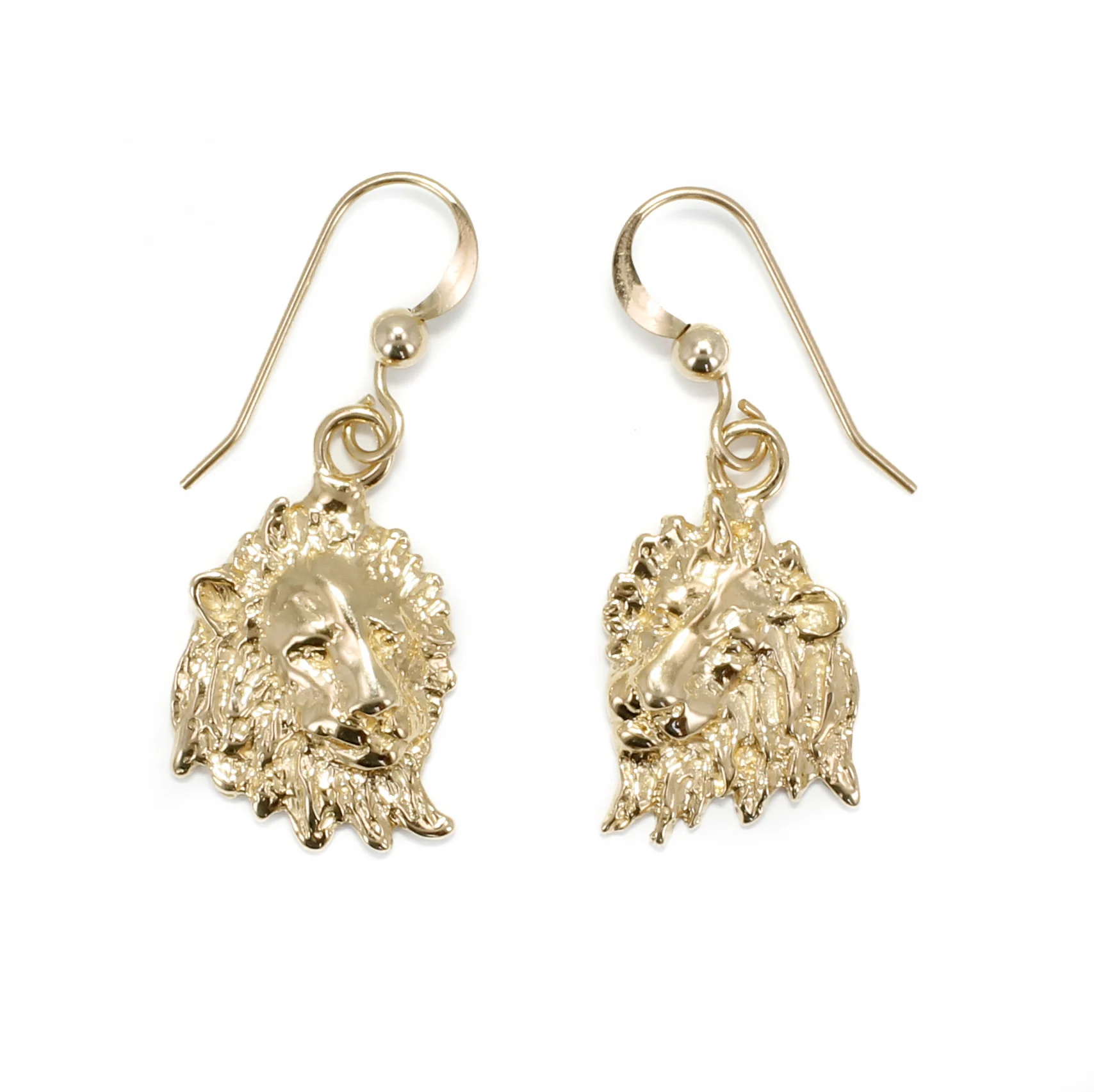 What does a gold lion chain mean?