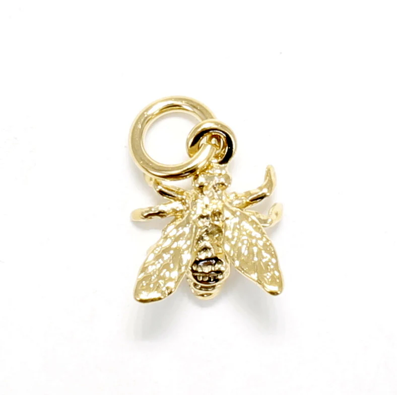 What does a bee symbolize in jewelry?