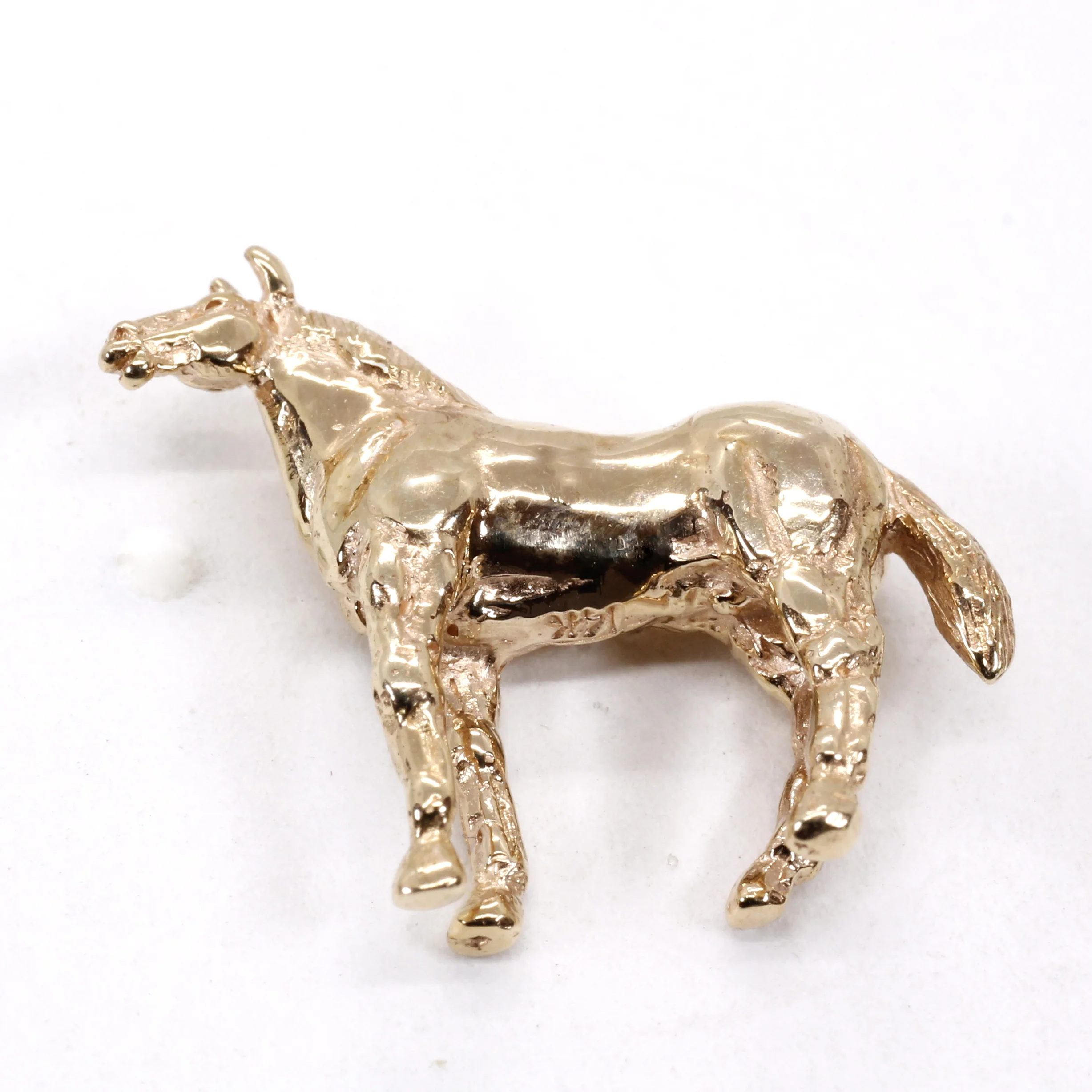 How to tell if a gold quarter is real?