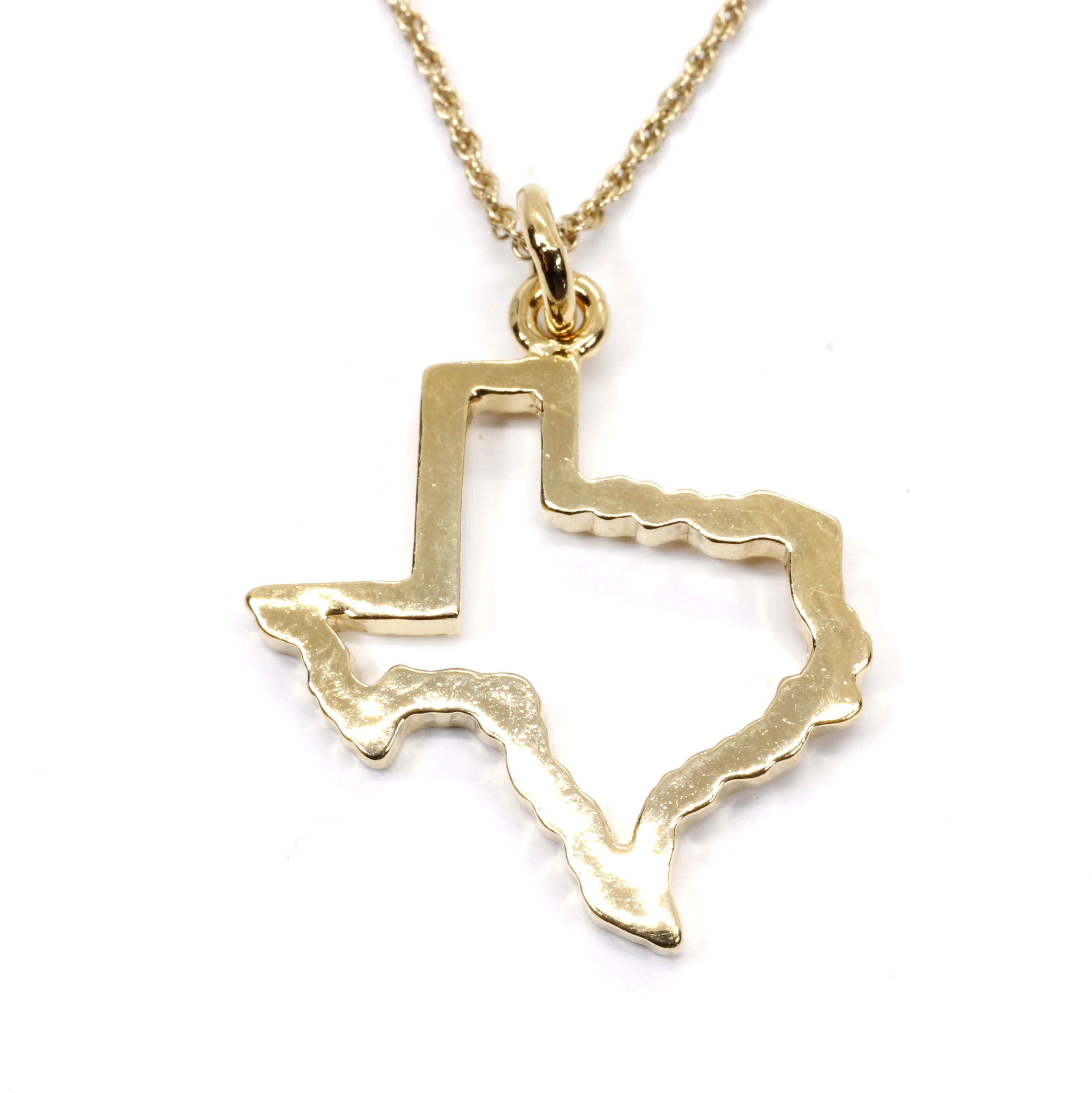 What is the width of the Texas Pendant?