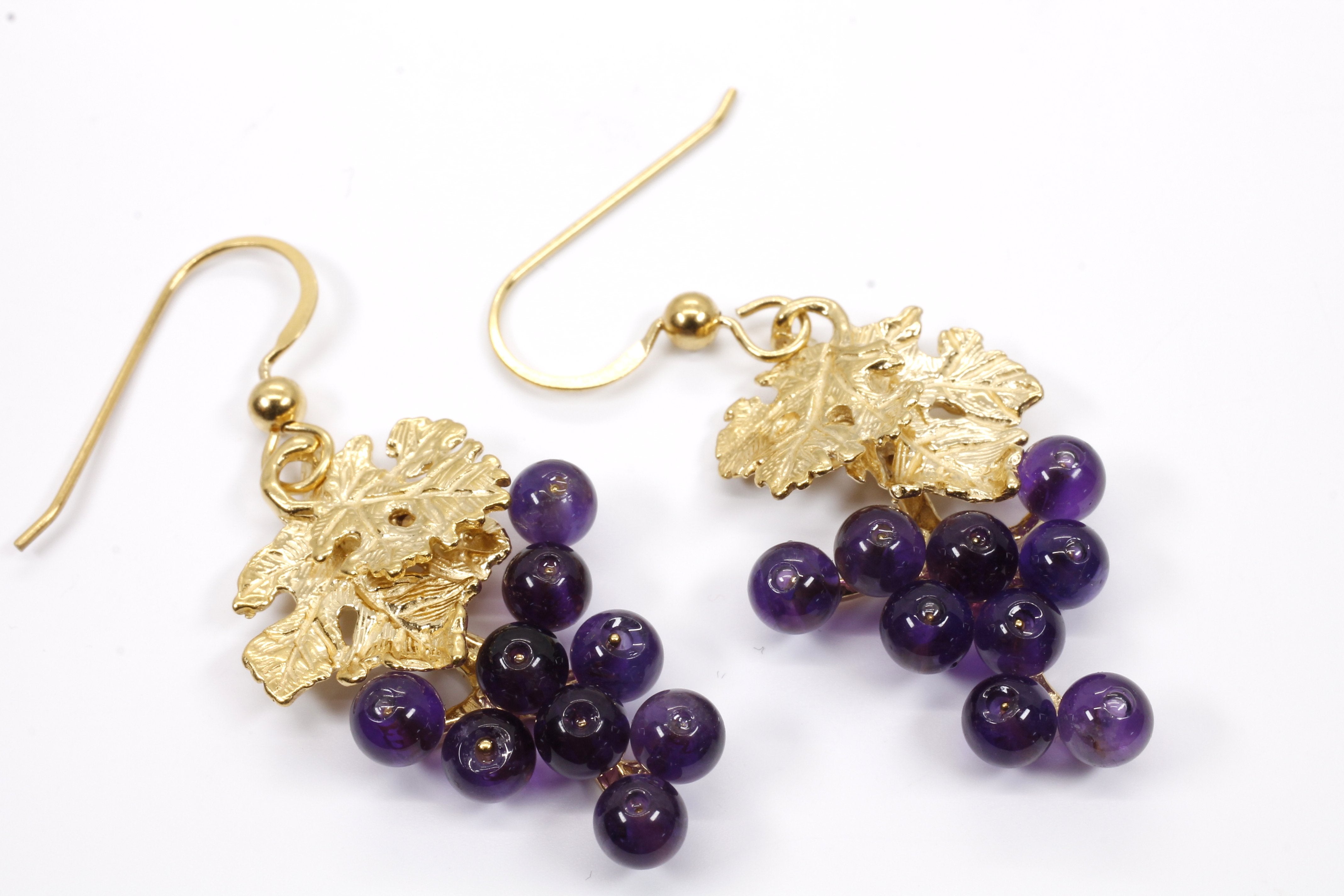 What is amethyst in jewelry?