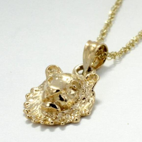 What does lion ring represent?