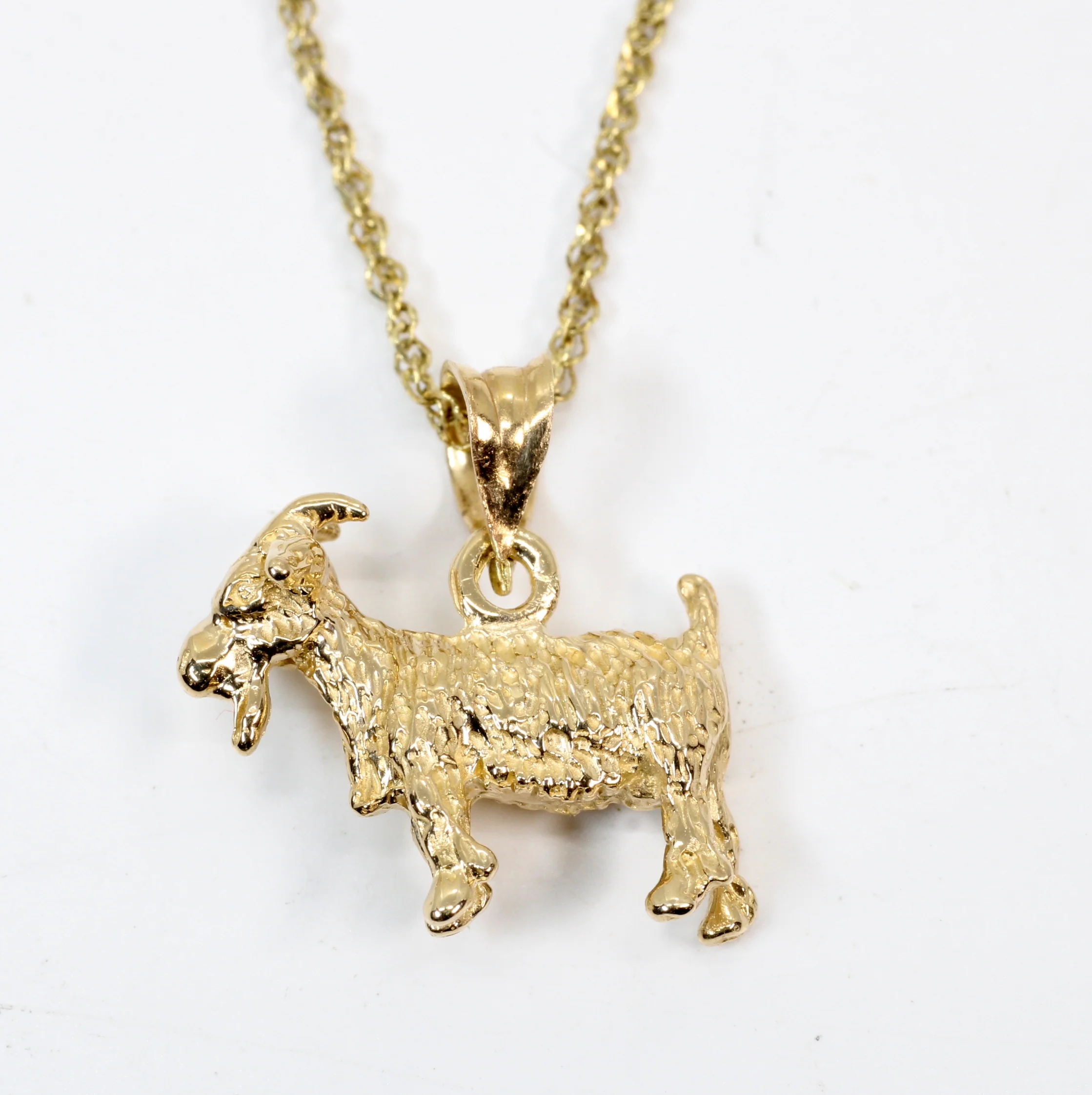 Is there a custom design service available for this necklace?