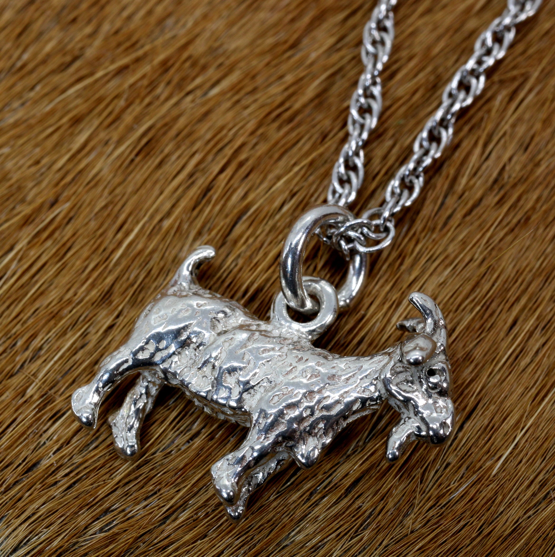 Is custom design service available for jewelry?