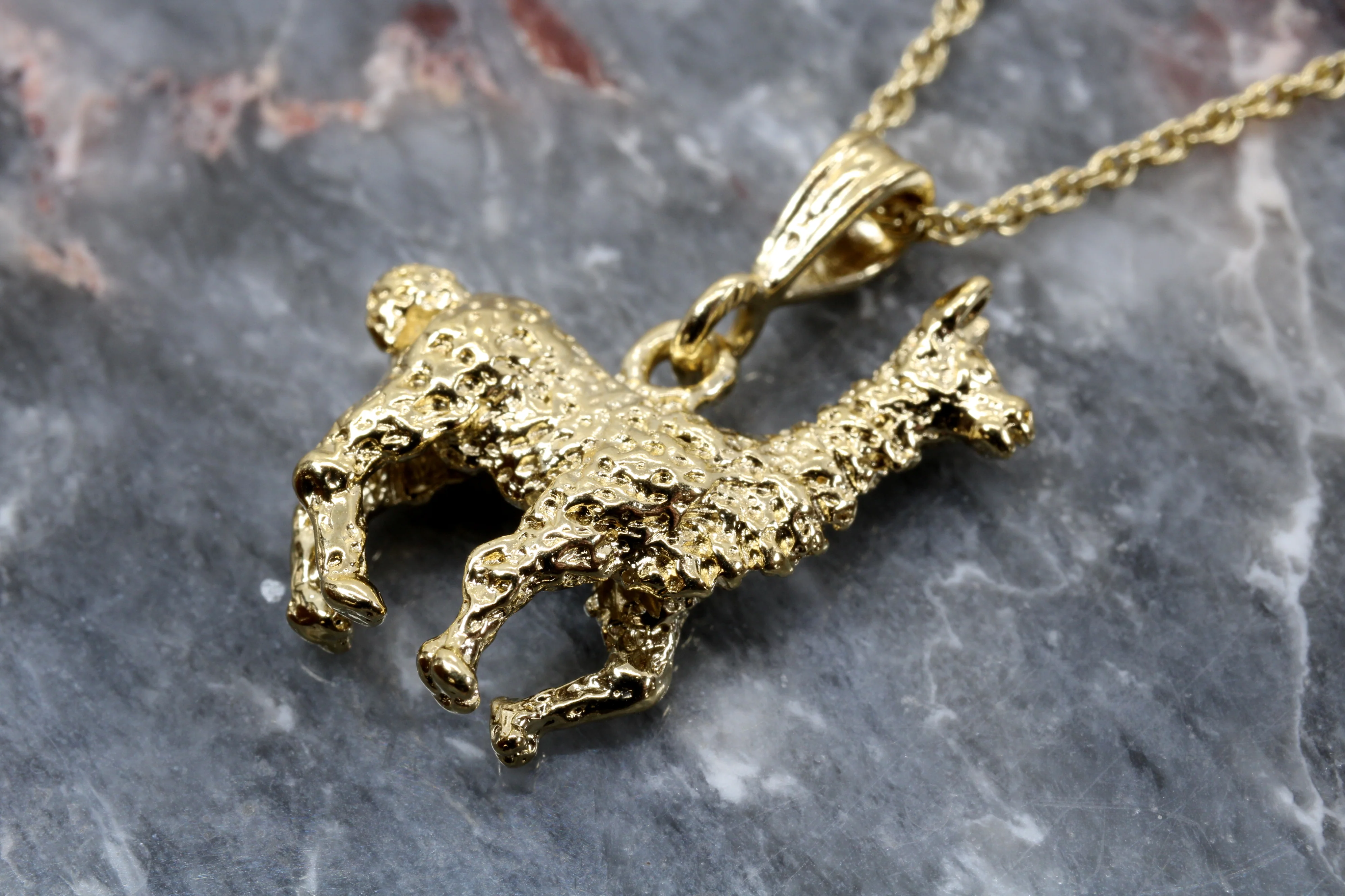 What is gold vermeil necklace?
