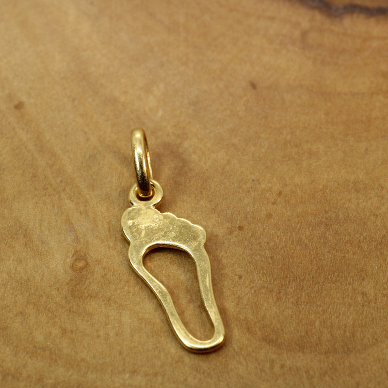 Gold Footprint Silhouette Necklace made in 14kt gold vermeil