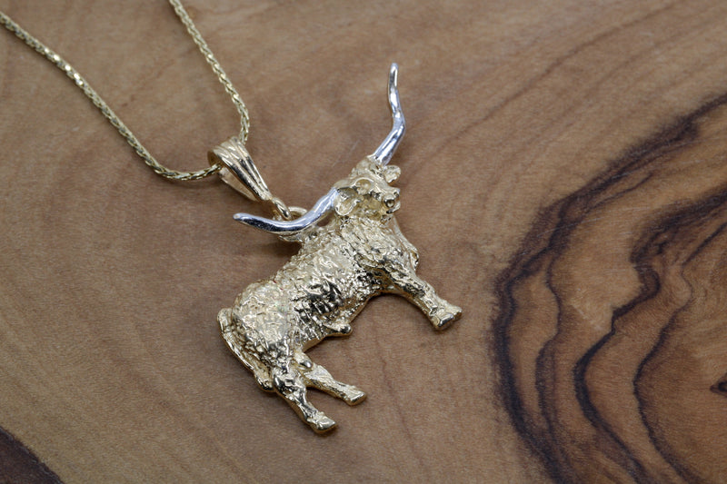 Medium Longhorn Necklace with Texas Longhorn made in Solid 14kt gold
